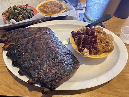 Pigout BBQ & Southern Soul Food photo 7