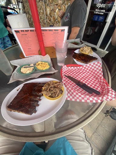 Pigout BBQ & Southern Soul Food photo 6