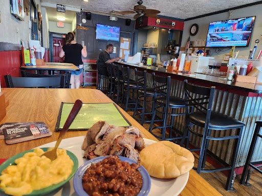 Pigout BBQ & Southern Soul Food photo 4
